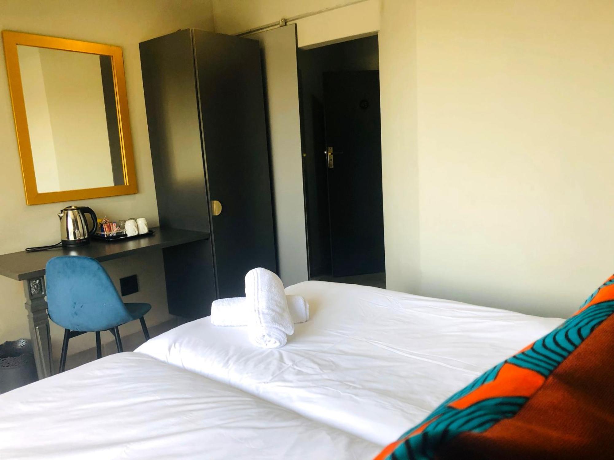 Elephant Springs Bela-Bela Room photo